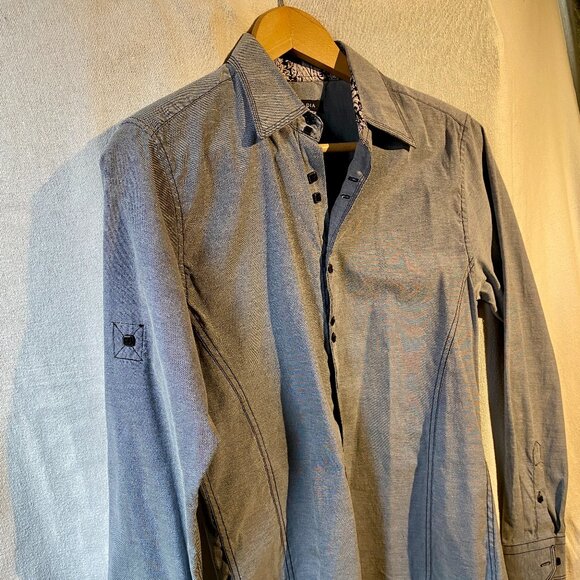 Men's Arcadia button down dress shirt. Double square button design. Size M - Picture 9 of 10